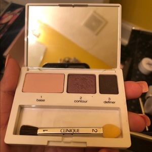 Trio clinique eyeshadow set